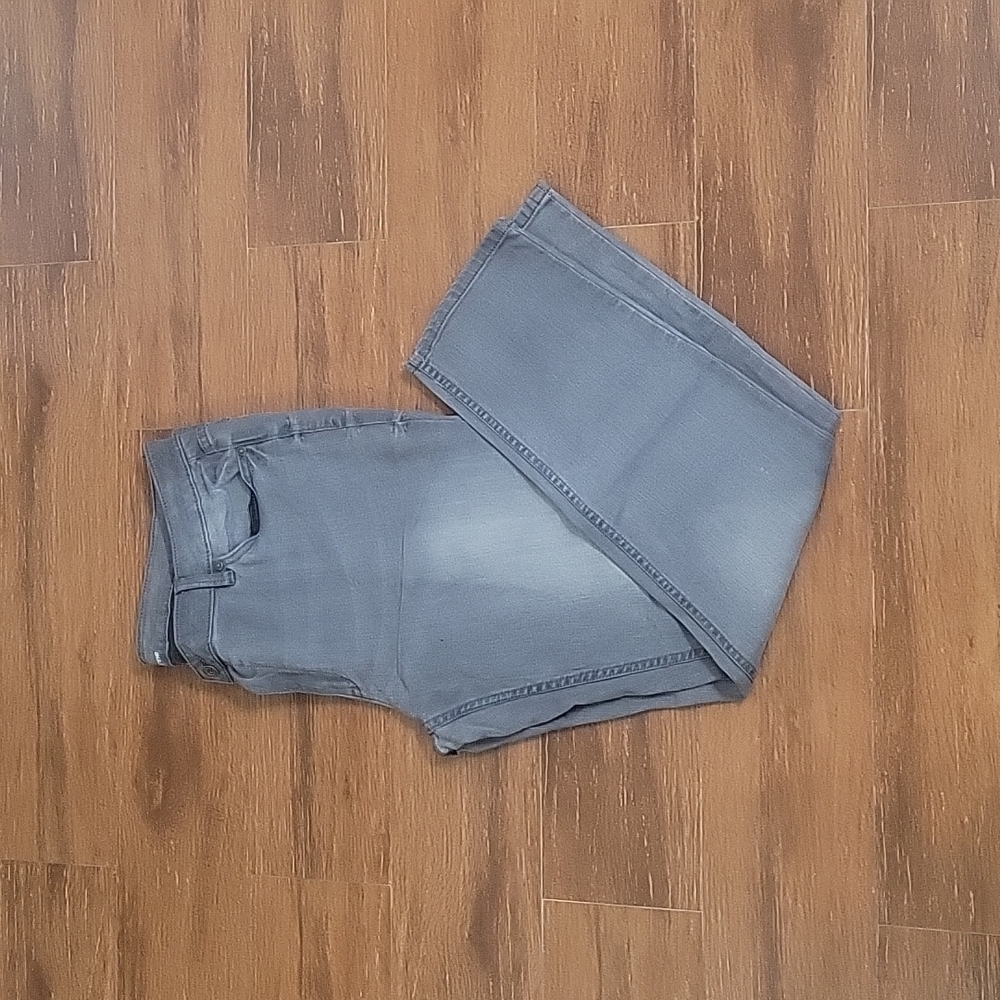 |Liz Claiborne| Size 16| CityFit Skinny Leg|Color Gray |